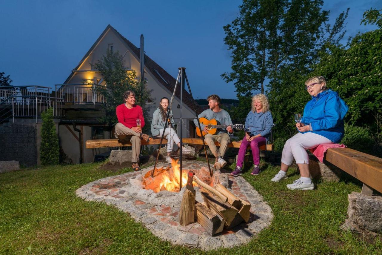 Apartment Grosses Mit Sauna, Grill, Garten, Kaminofen *